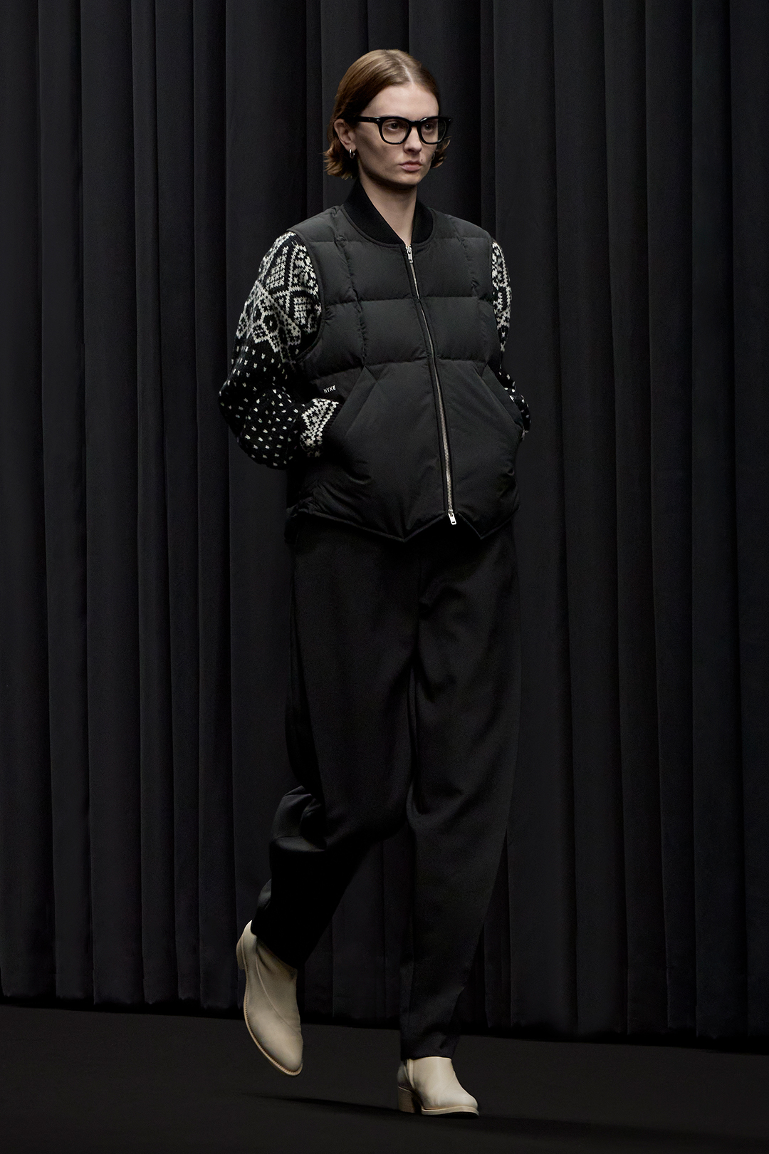 LOOK07
