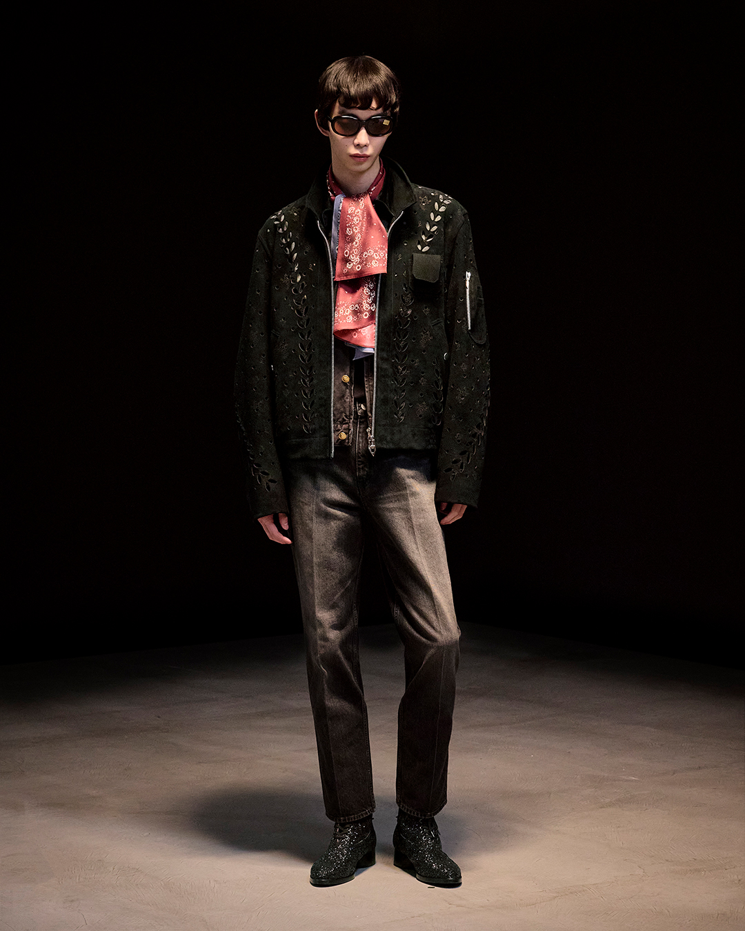 LOOK05