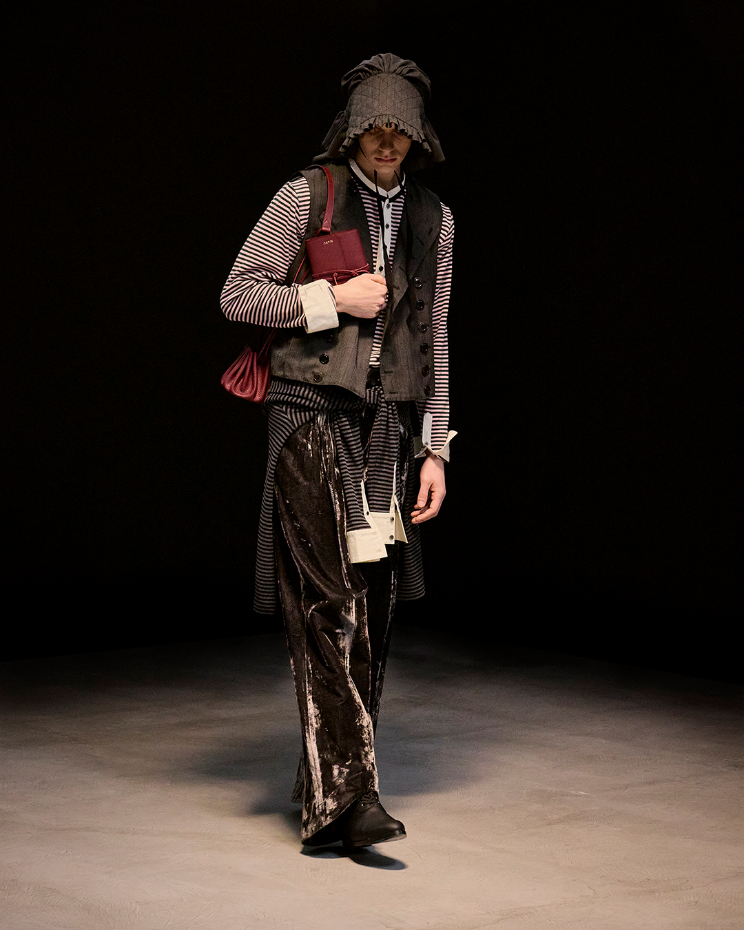 LOOK18