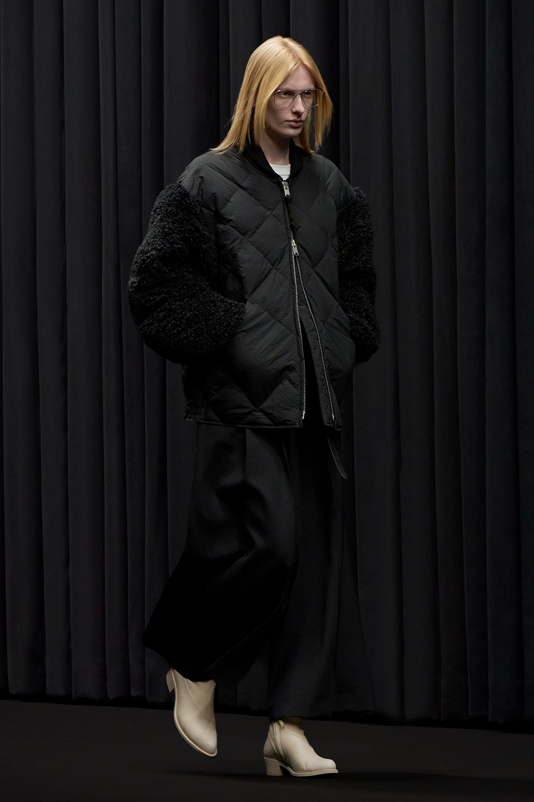 LOOK24