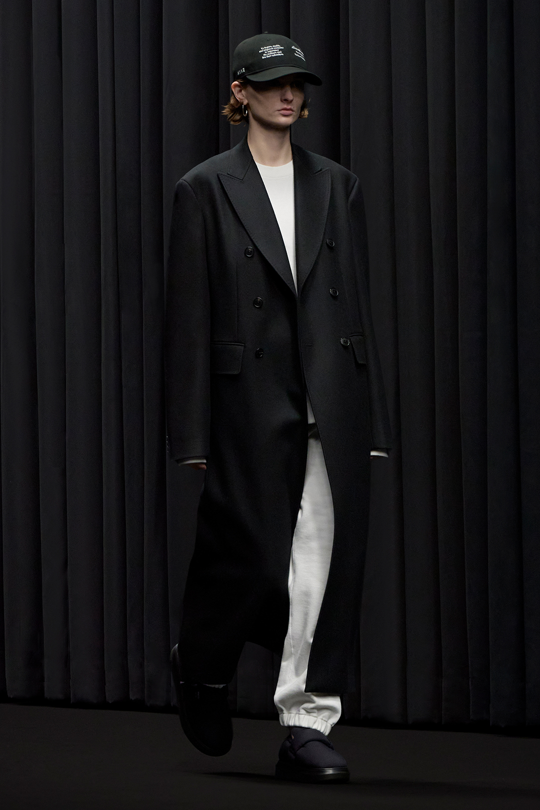LOOK27