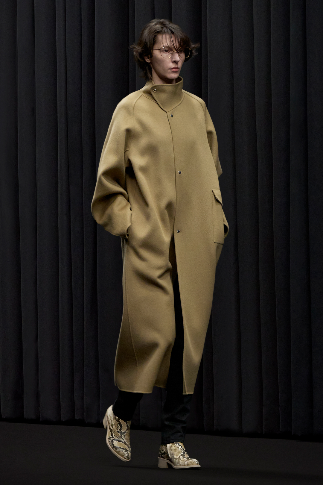 LOOK31